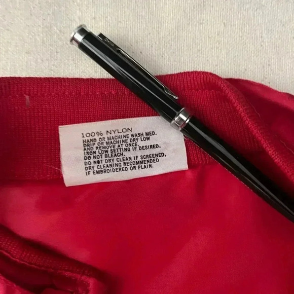 Vintage | 80s Satin "Doc's Digs" Zip Up Embroidered Bar Jacket - Red / Sz M - Picture 6 of 8